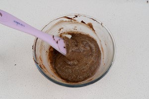 在家制作美味的奥利奥古早蛋糕