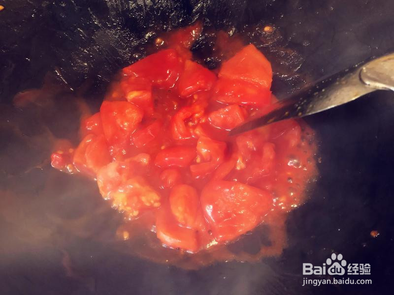 番茄胡萝卜牛腩煲的做法