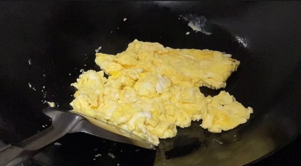 鸡蛋炒白萝卜丝