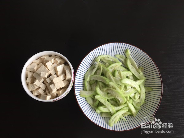 丝瓜豆腐汤的做法