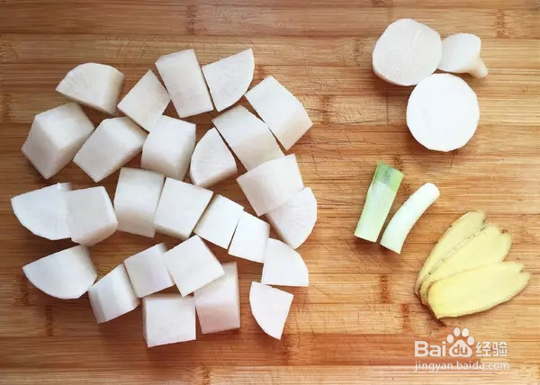 健康美食萝卜炖羊肉