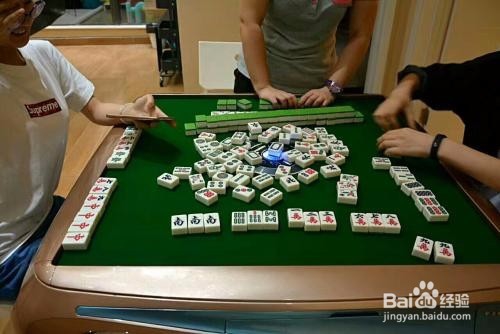 朋友聚会可以选择玩些什么？