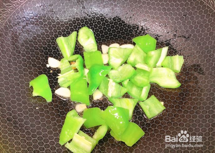 豆皮炒青椒怎么做