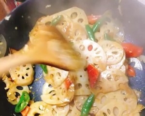 自己在家怎么做超简单香辣藕片