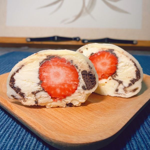 草莓奥利奥雪媚娘