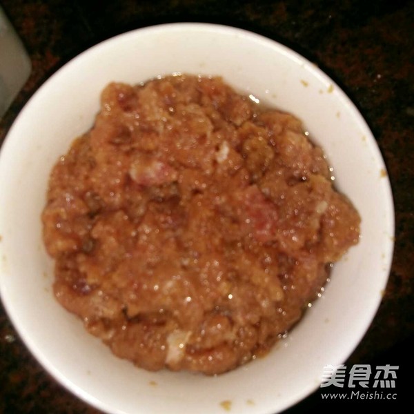 菜包肉的家常做法