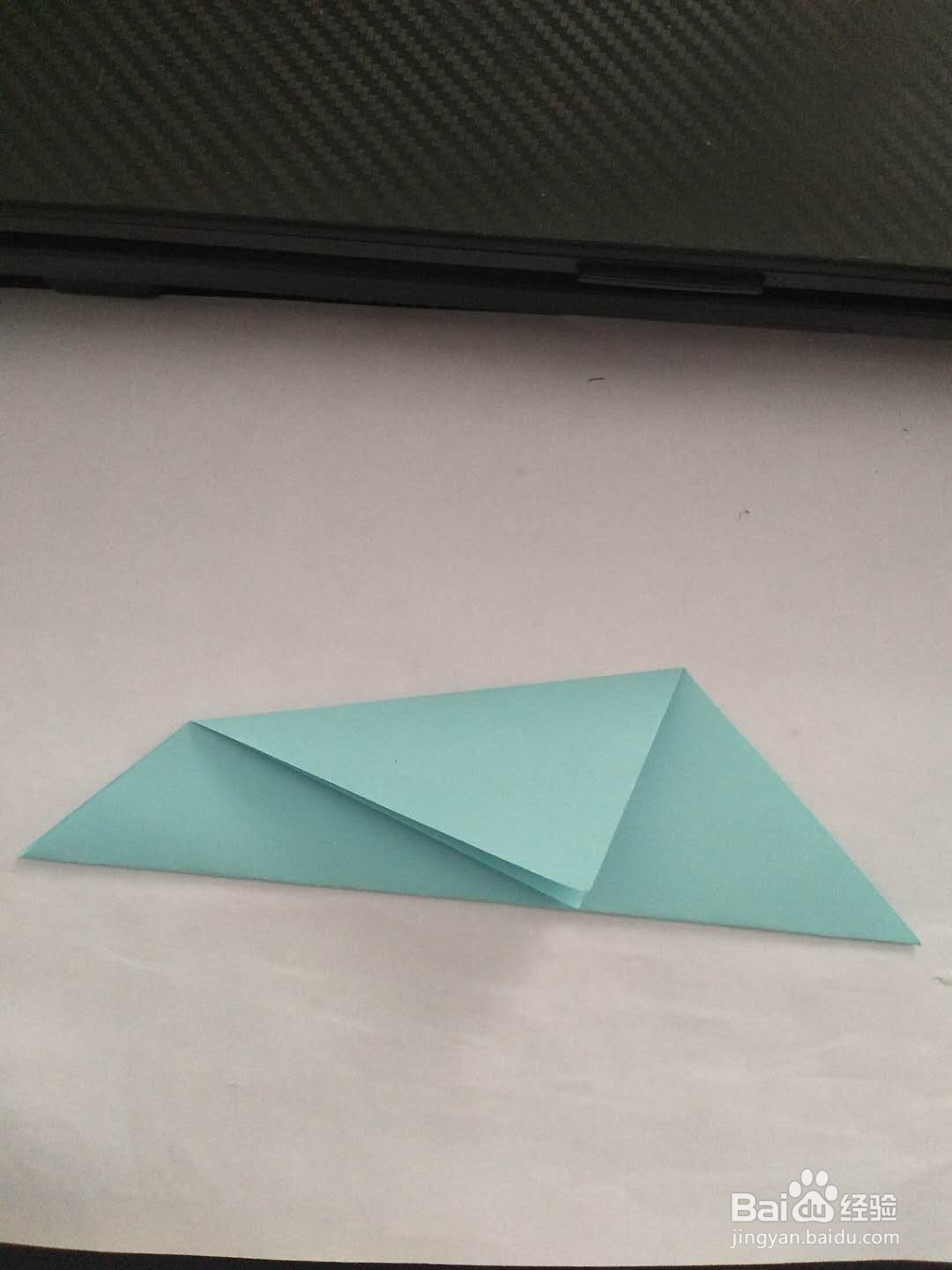 用彩纸如何折鲤鱼