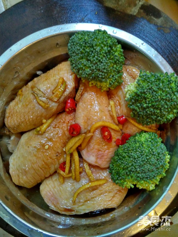 香菇土豆蒸鸡翅
