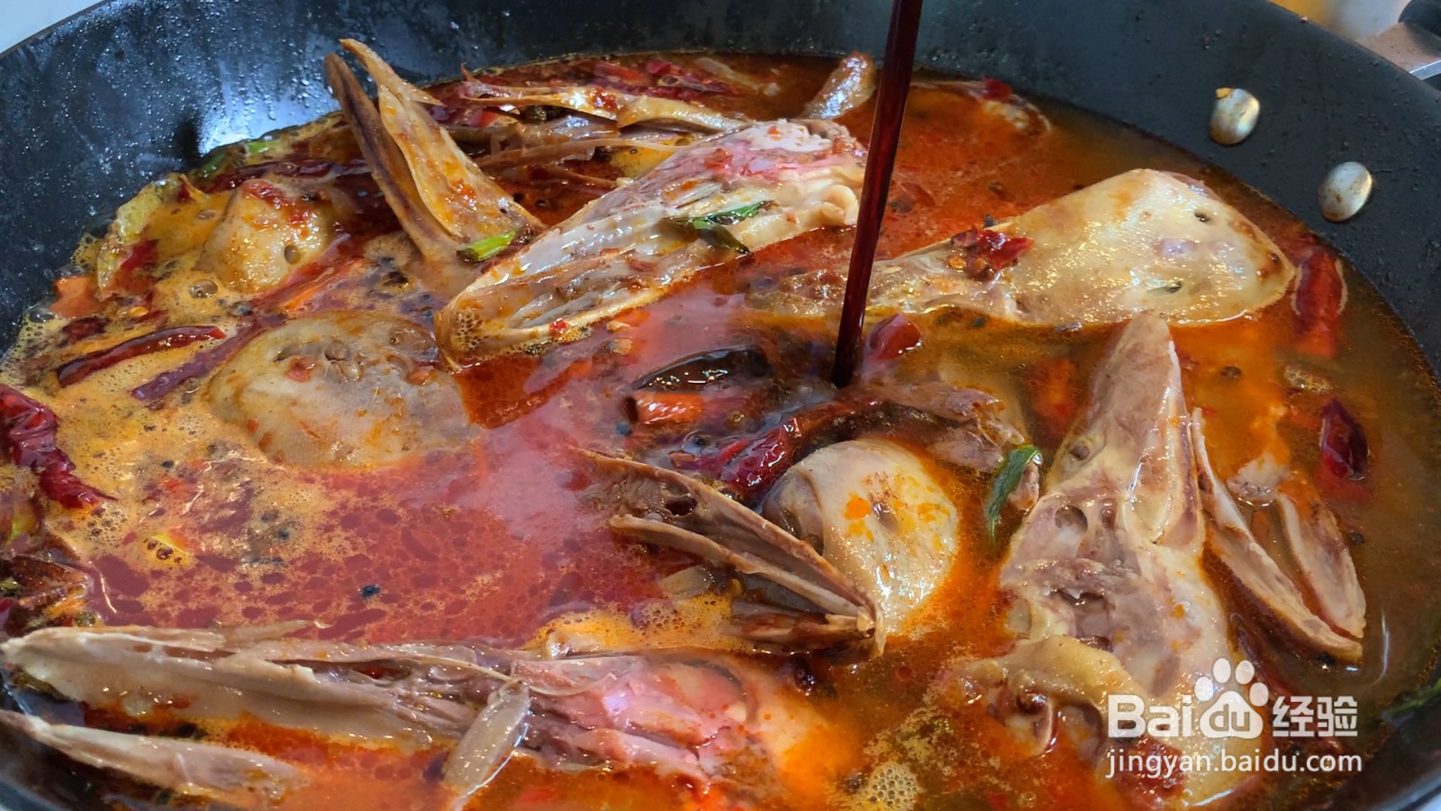 麻辣鸭头的做法