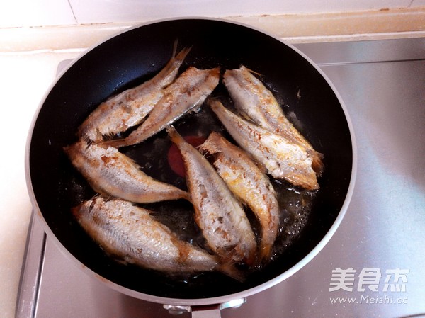 香煎箭扣鱼的做法