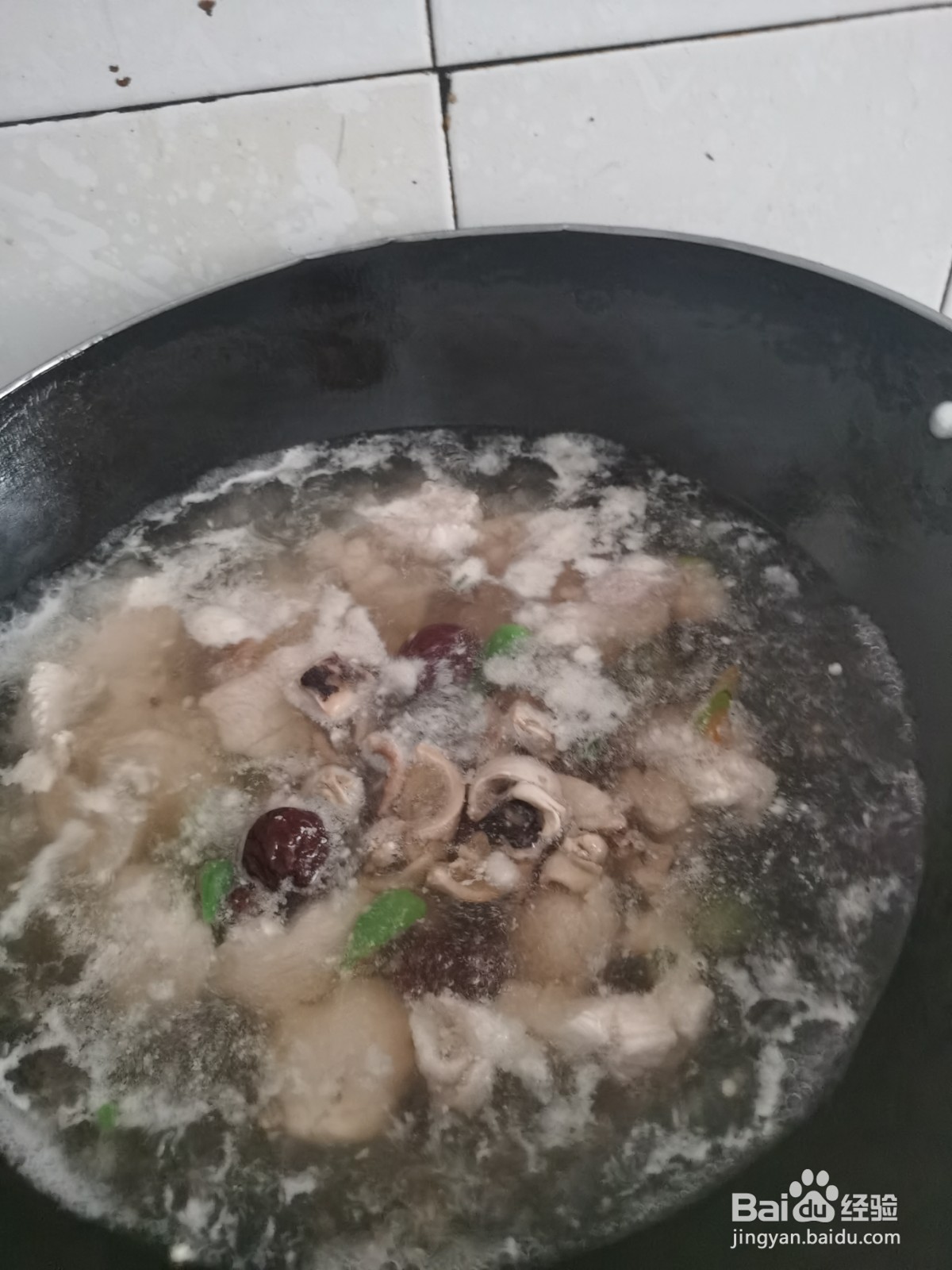 如何做墨鱼瘦肉汤