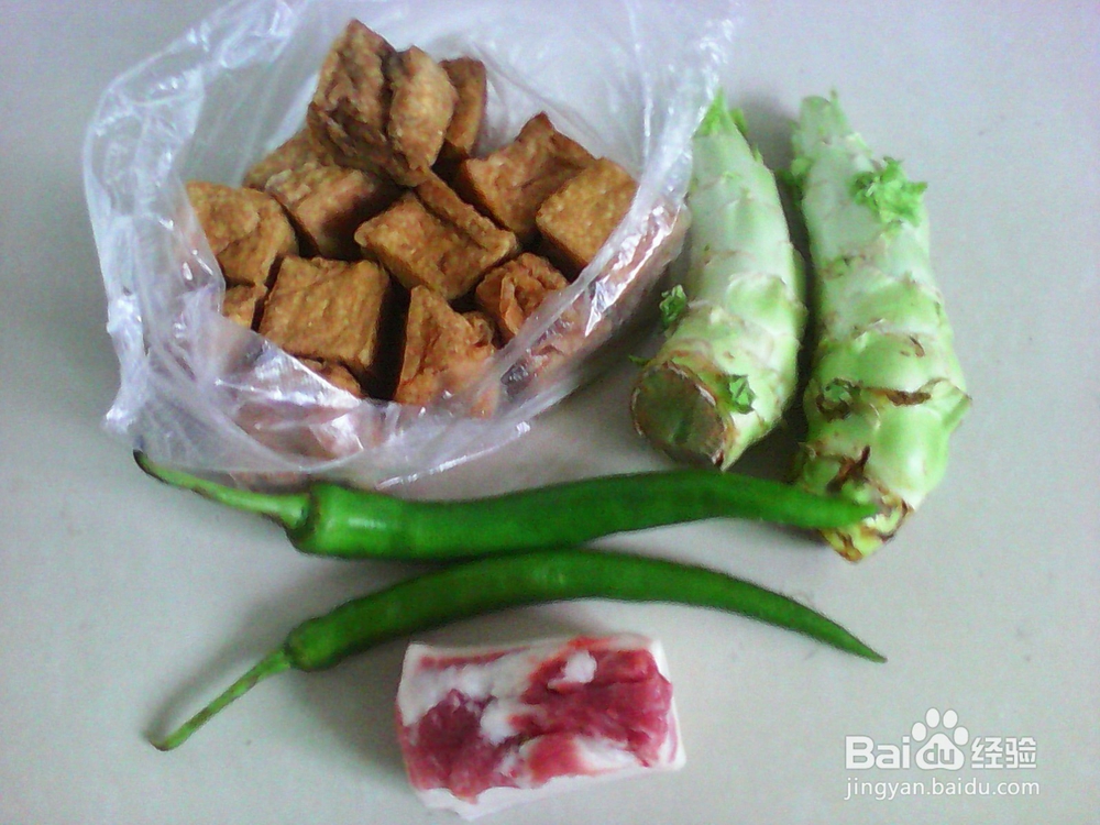 莴苣枝爆炒豆腐