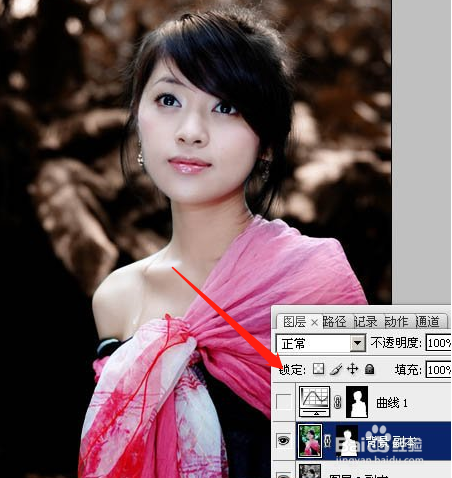 Photoshop调出橙褐色的外景个性美女图片？