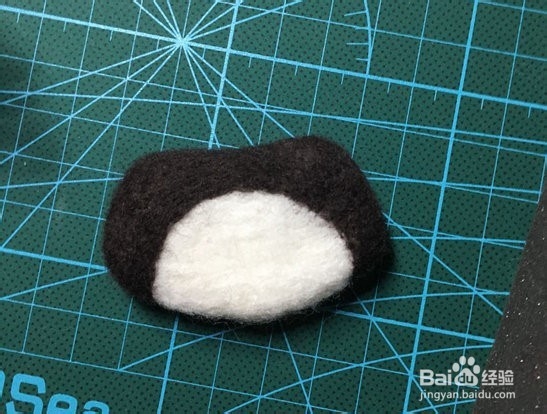 教你如何用羊毛制作熊猫挂件