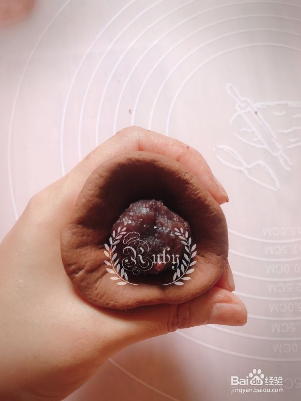 丑萌丑萌的三不像丑丑豆沙造型馒头