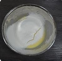 鲜美细腻的草莓蛋糕卷