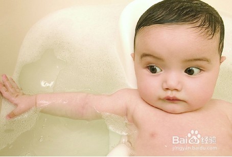 小孩发烧怎么物理降温