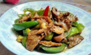 如何做出好吃美味的家常菜:青椒炒鸡杂