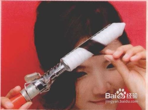 绣球式绑法打造长发丸子头