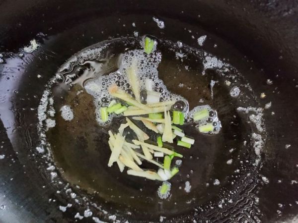 番茄丝瓜鸡蛋汤