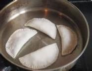 烫面香菇韭菜盒