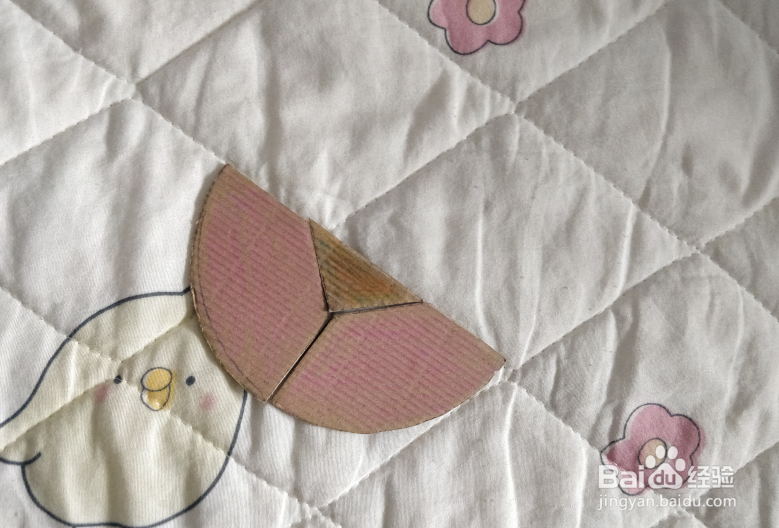 用蛋形九巧板怎么拼飞翔的鸟儿