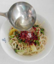 想吃油泼面的看过来，壹圆小面来教你