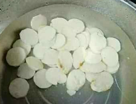 泥鳅炖汤的做法