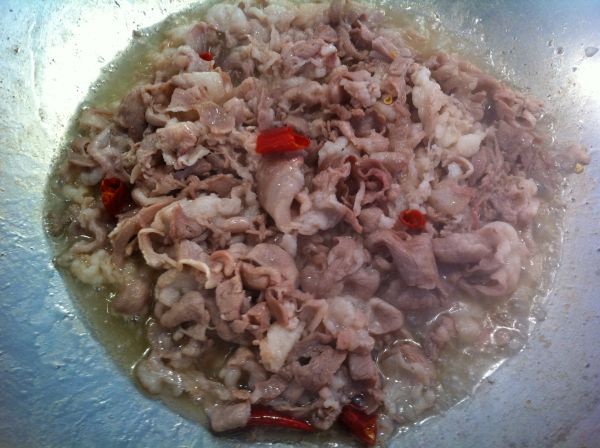 羊肉片炒便萝卜