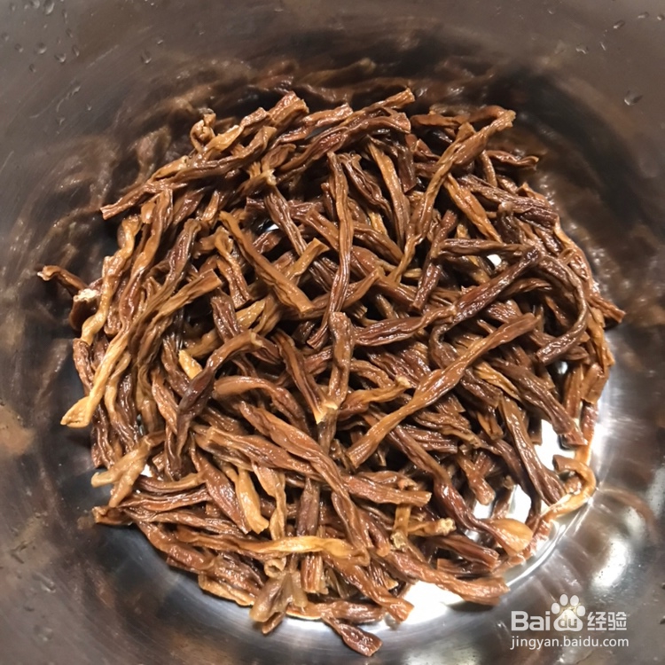 美味到哭的干豇豆炖腊排骨