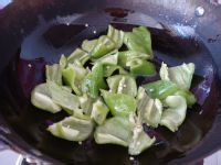 尖椒炒大肠的做法