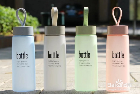 新生军训应准备哪些东西