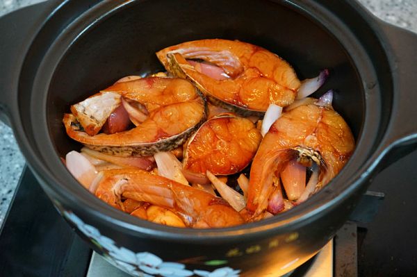 香辣草鱼豆腐煲