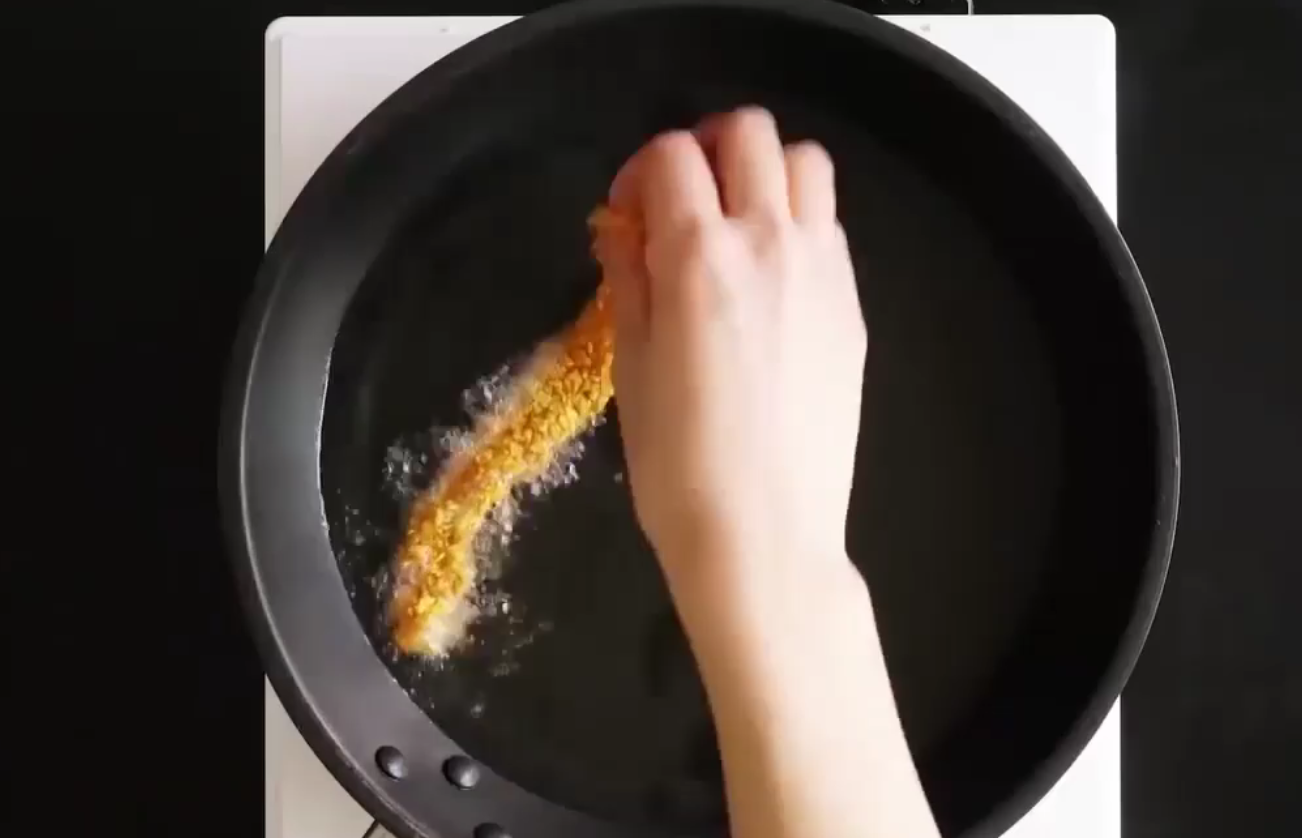 怎样做薯片炸鸡柳