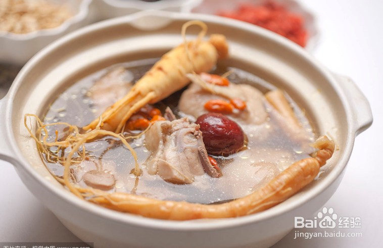 炖汤时，营养都在肉里，不在汤里