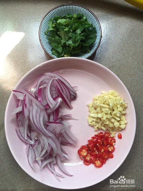 凉拌黑木耳的做法