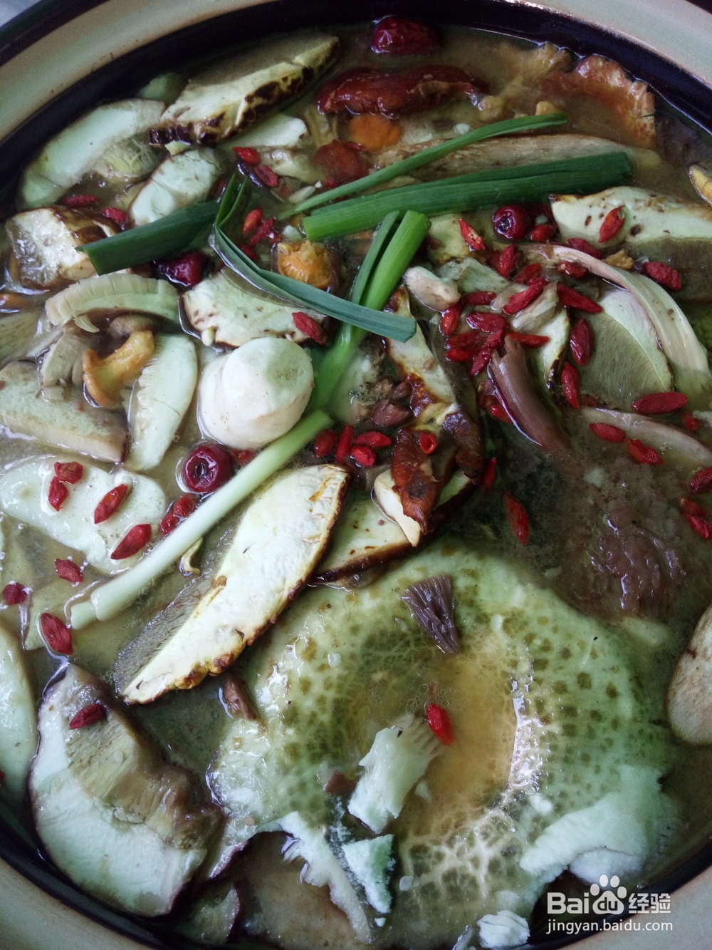 云南美食野生菌鸡枞鲜香味美吃货首选