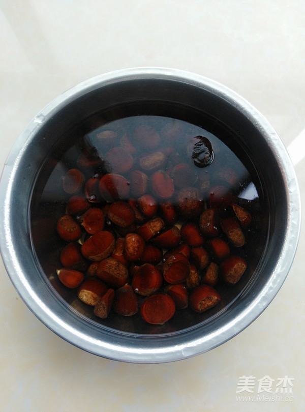 板栗玉米排骨汤