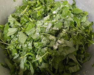 翡翠(苋菜)蛋豆腐的做法