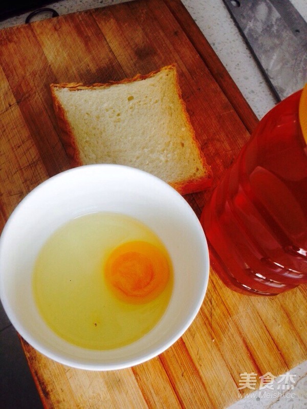 鸡蛋蜂蜜烤吐司