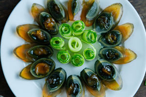 凉拌皮蛋的做法