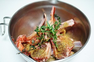 河南特色-嫩烤羊排怎么做