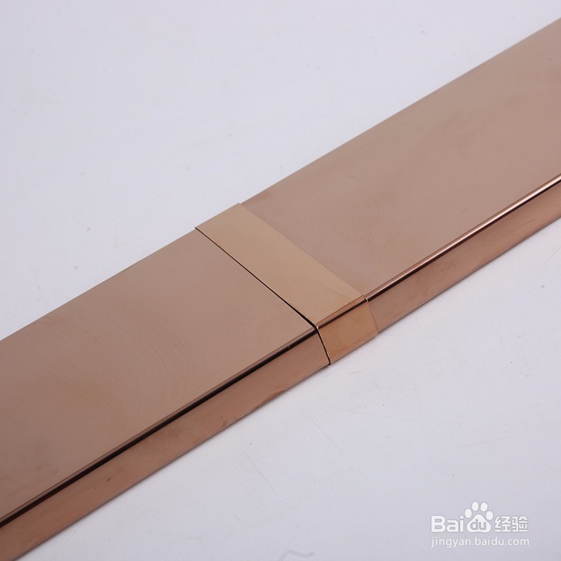 满业牌成品不锈钢踢脚线安装介绍