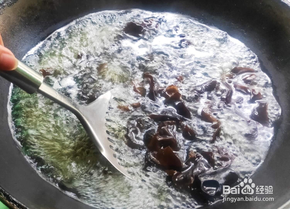 荷兰豆胡萝卜素炒腐竹