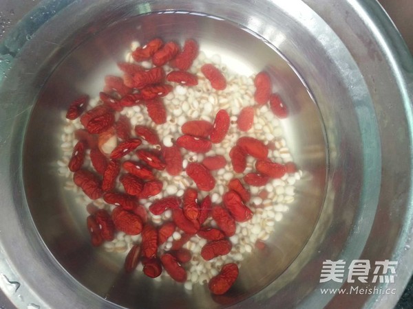 薏米红豆莲子汤