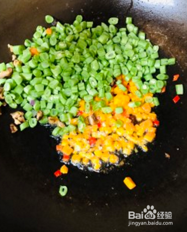 能吃满满一碗饭的肉末豆角