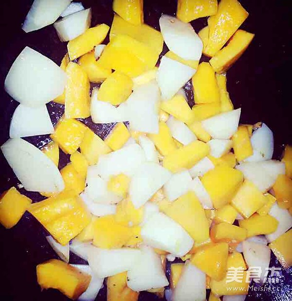 南瓜炖土豆的做法