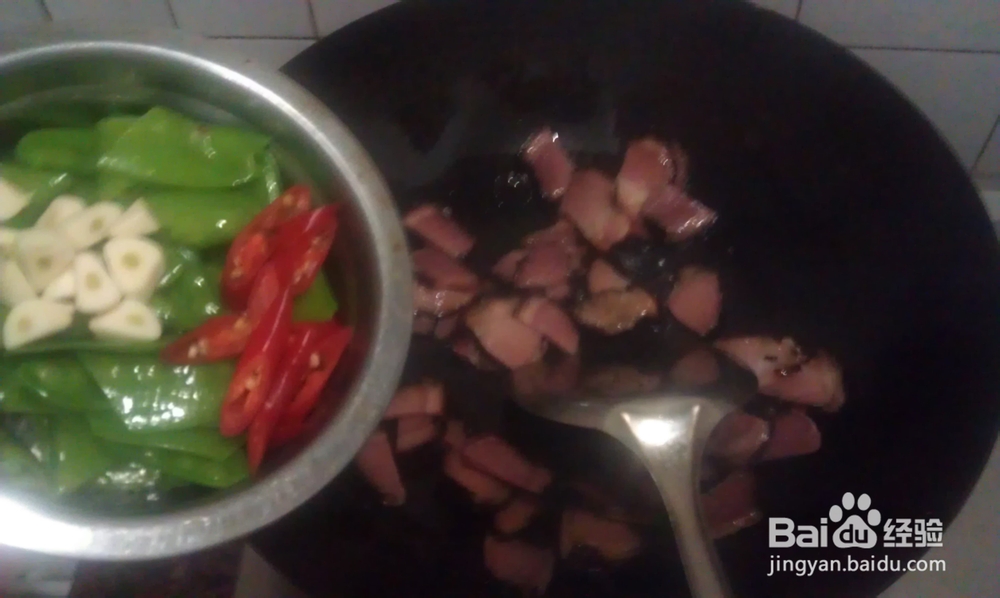 腊味飘香--荷兰豆炒湘西腊肉