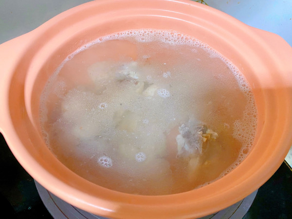 排骨玉米胡萝卜汤