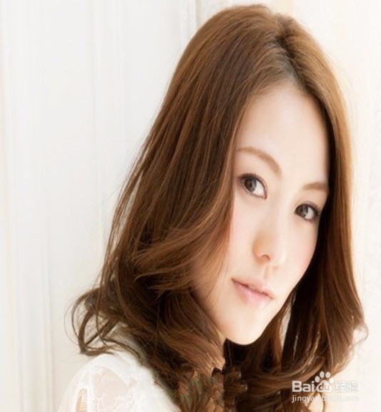 不同脸型与衣领的配合